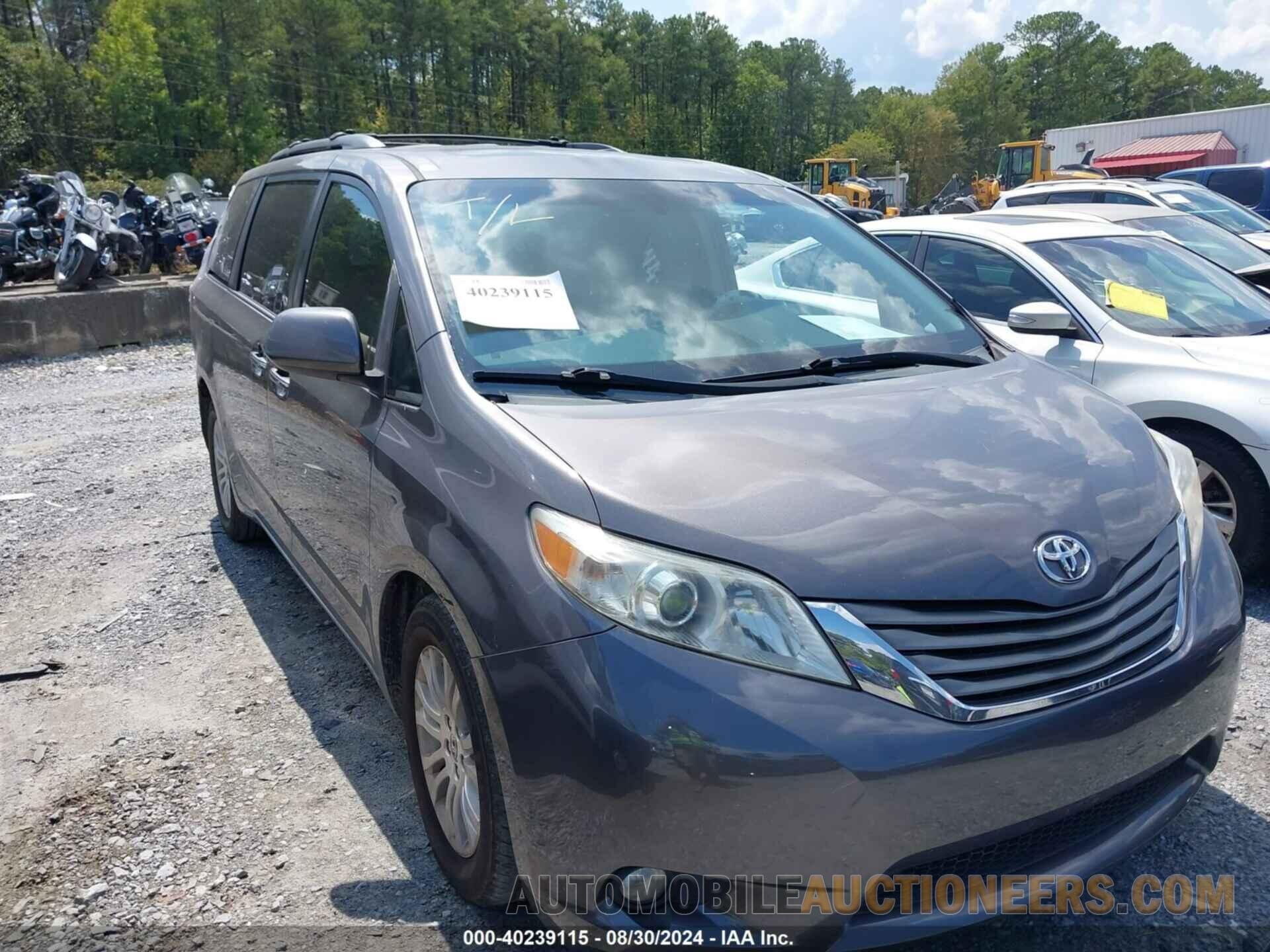 5TDZZ3DC4HS818391 TOYOTA SIENNA 2017