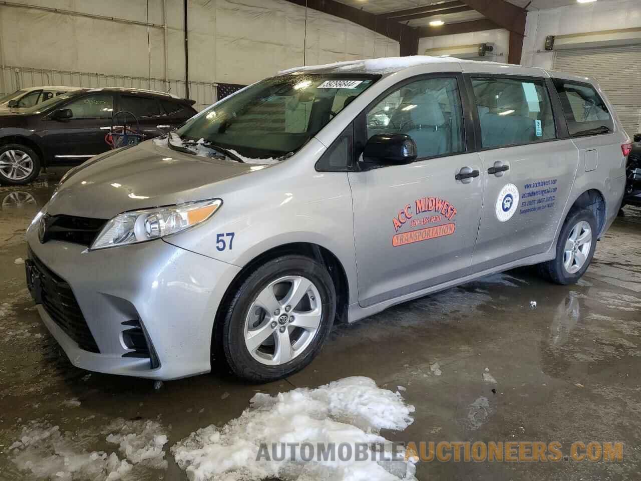 5TDZZ3DC4JS926323 TOYOTA SIENNA 2018