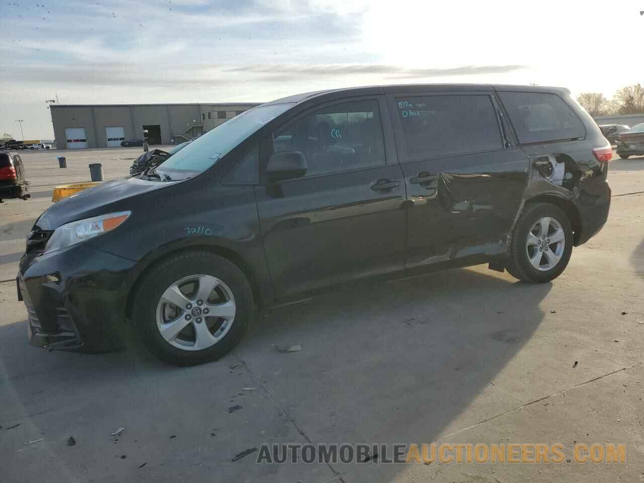 5TDZZ3DC5JS936696 TOYOTA SIENNA 2018