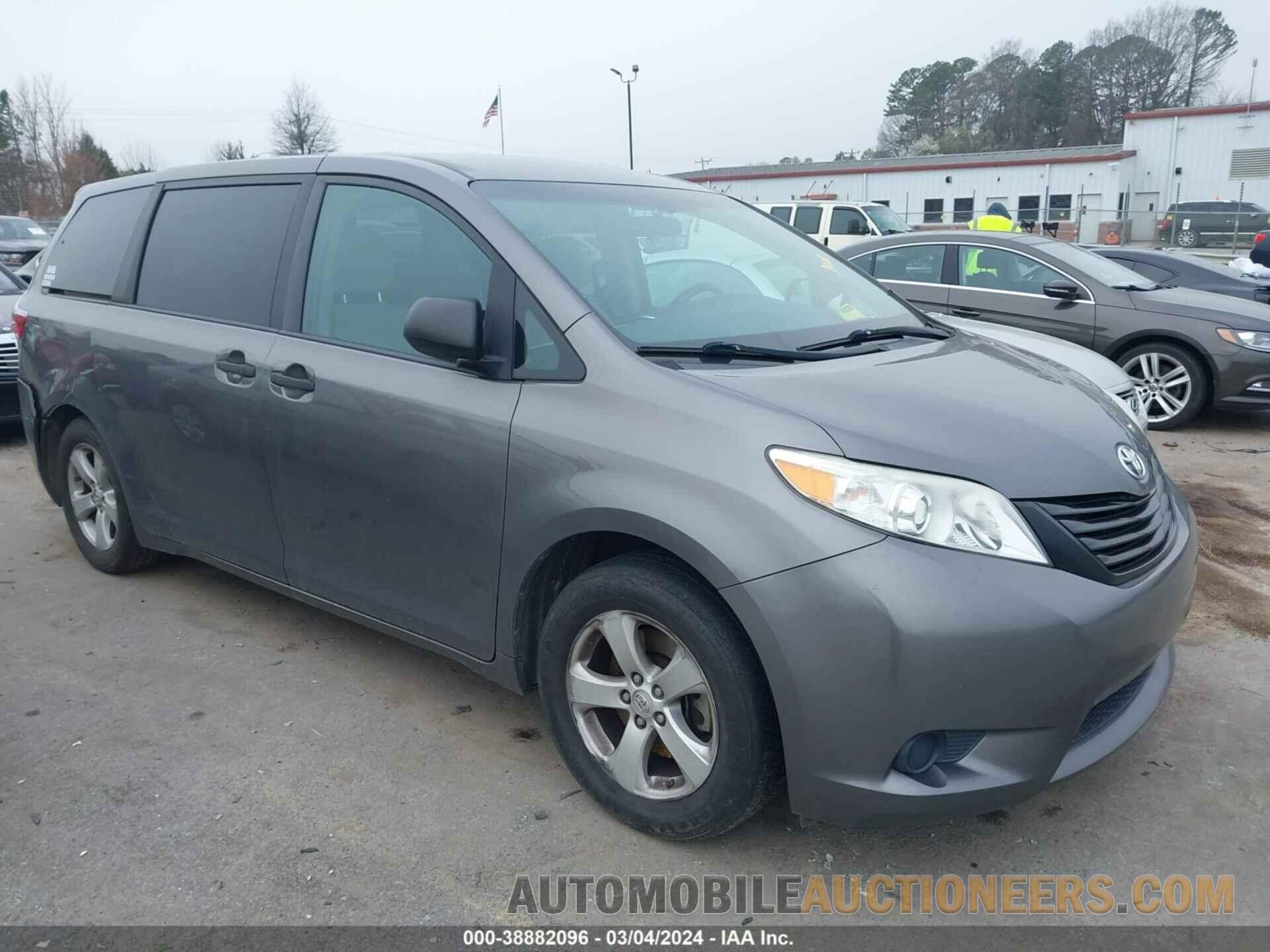 5TDZZ3DC9HS868901 TOYOTA SIENNA 2017