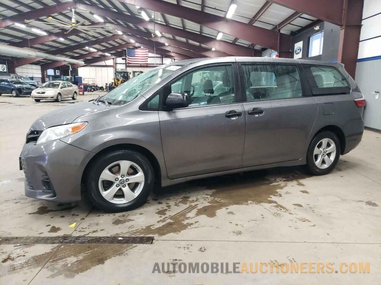 5TDZZ3DC9JS964758 TOYOTA SIENNA 2018