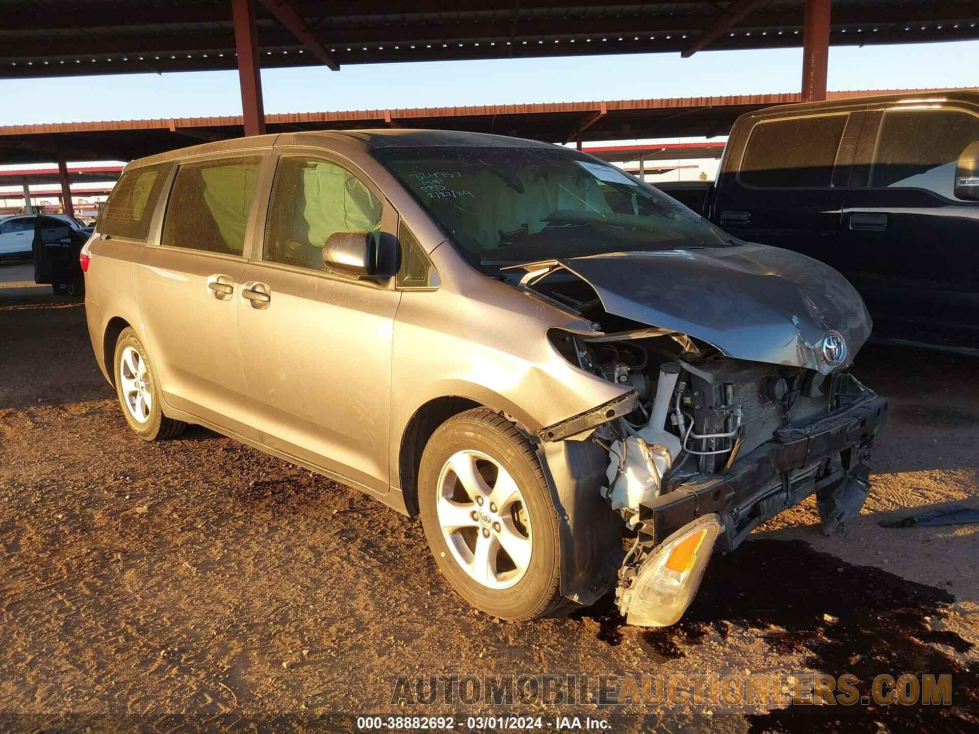 5TDZZ3DCXHS797952 TOYOTA SIENNA 2017