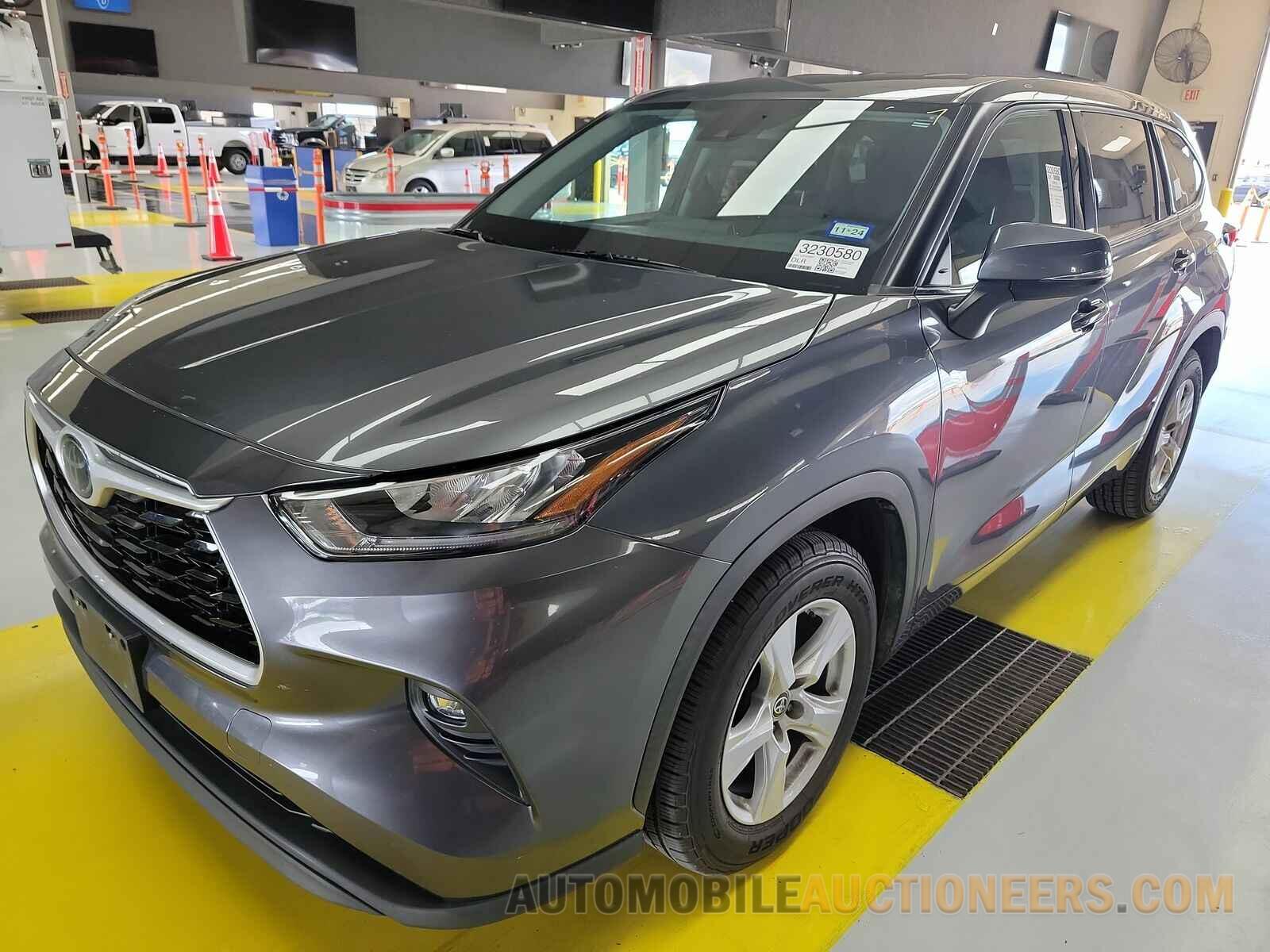 5TDZZRAH0LS005867 Toyota Highlander 2020