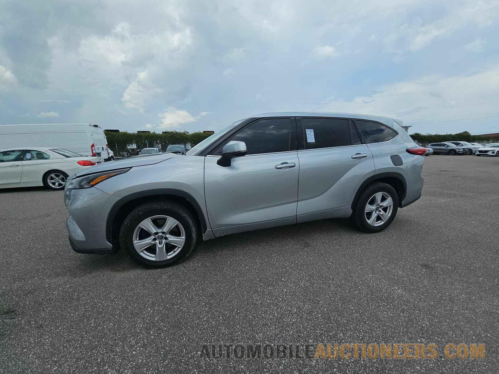 5TDZZRAH6NS542066 Toyota Highlander 2022