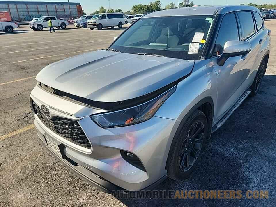 5TDZZRAH6NS560342 Toyota Highlander 2022