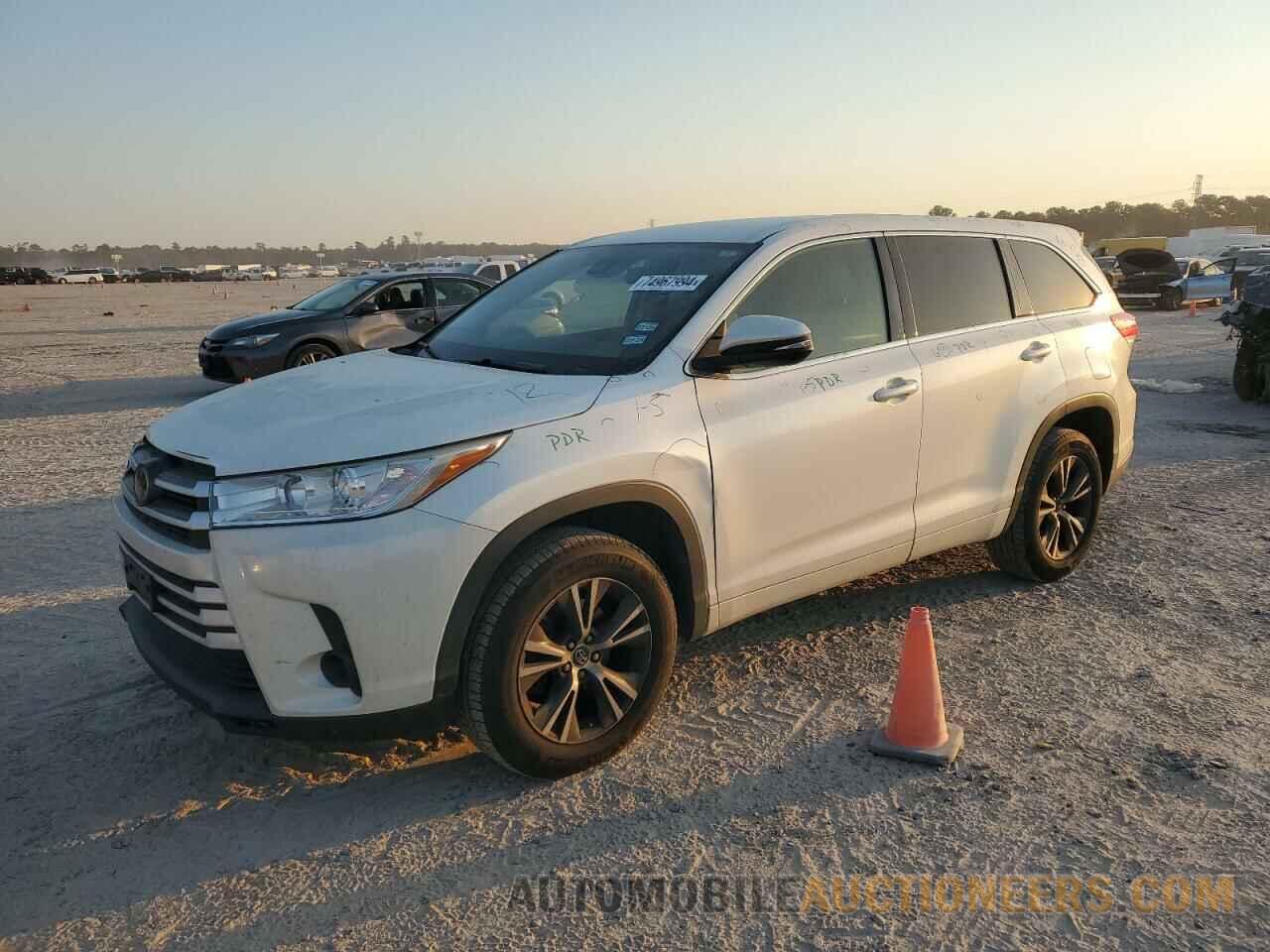 5TDZZRFH0HS202585 TOYOTA HIGHLANDER 2017