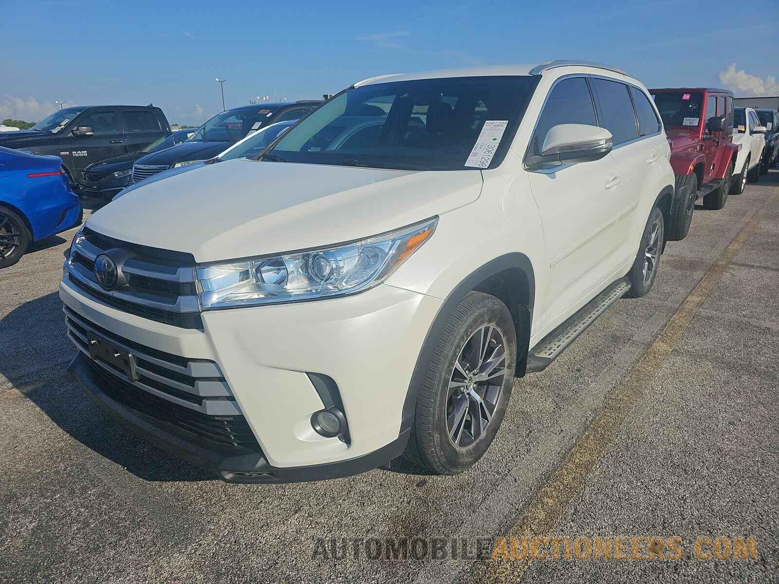 5TDZZRFH1JS245094 Toyota Highlander 2018