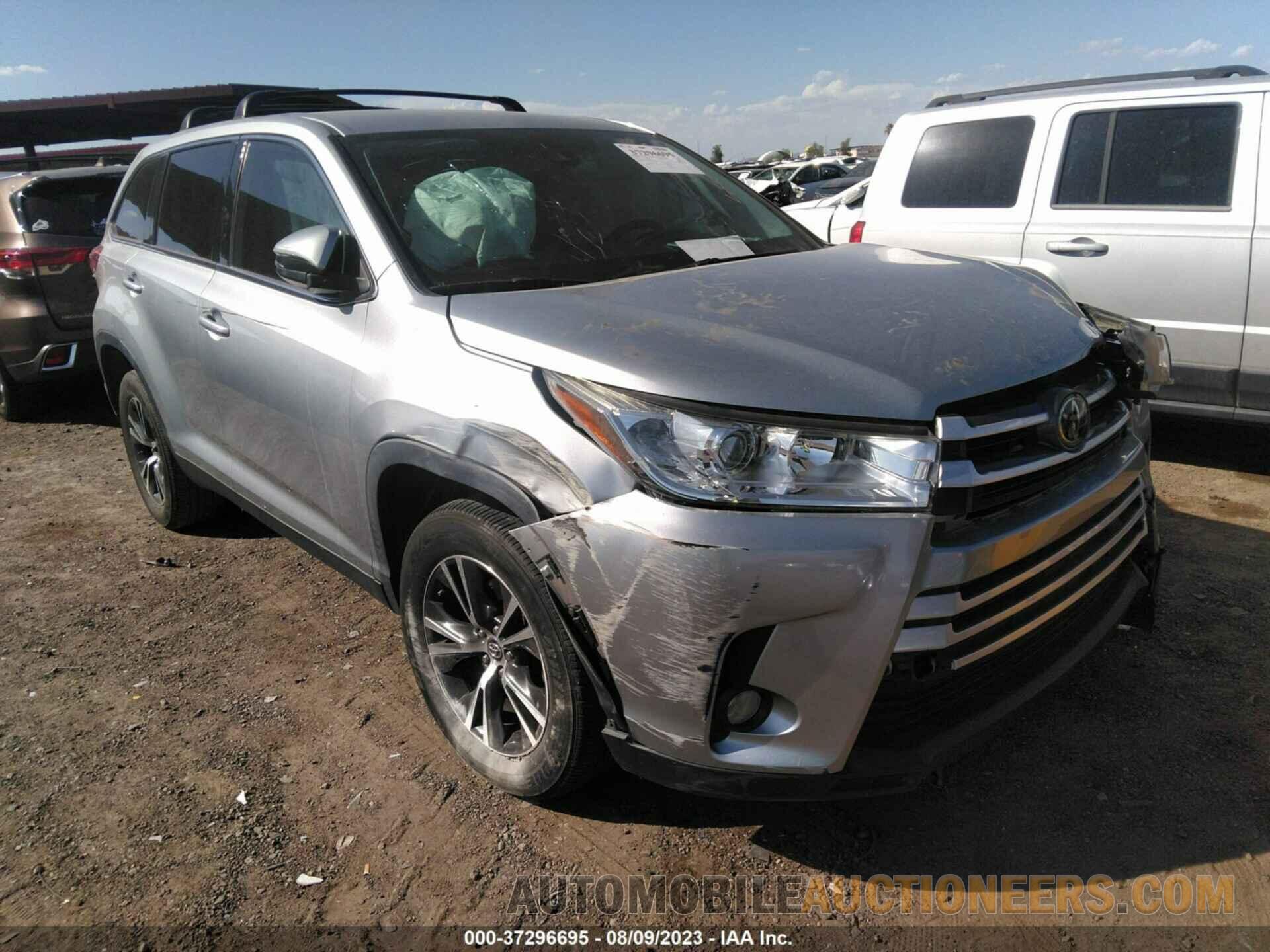 5TDZZRFH1KS352874 TOYOTA HIGHLANDER 2019