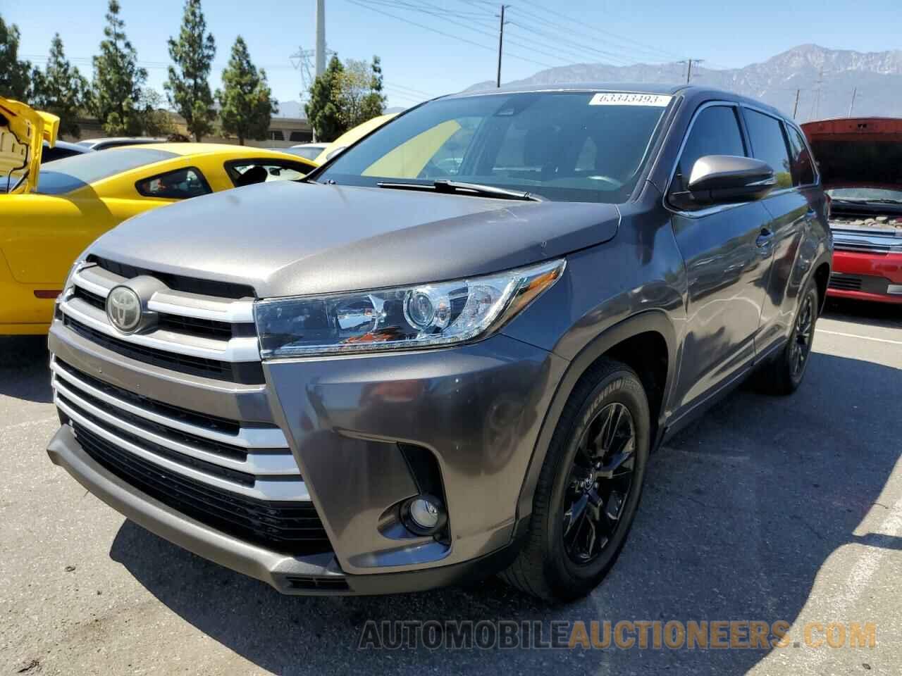 5TDZZRFH2JS277715 TOYOTA HIGHLANDER 2018