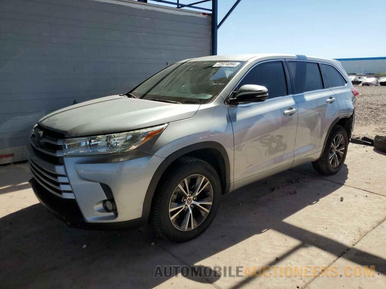 5TDZZRFH2JS285085 TOYOTA HIGHLANDER 2018