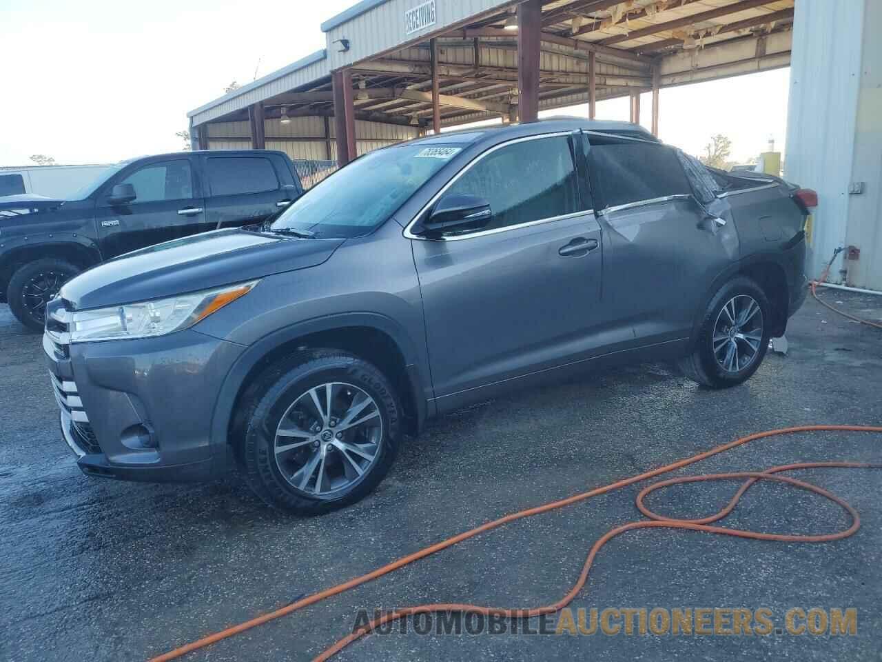 5TDZZRFH3HS218098 TOYOTA HIGHLANDER 2017