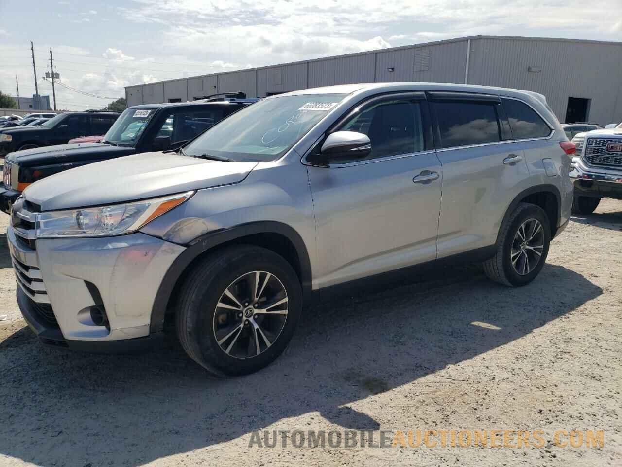 5TDZZRFH3KS299529 TOYOTA HIGHLANDER 2019