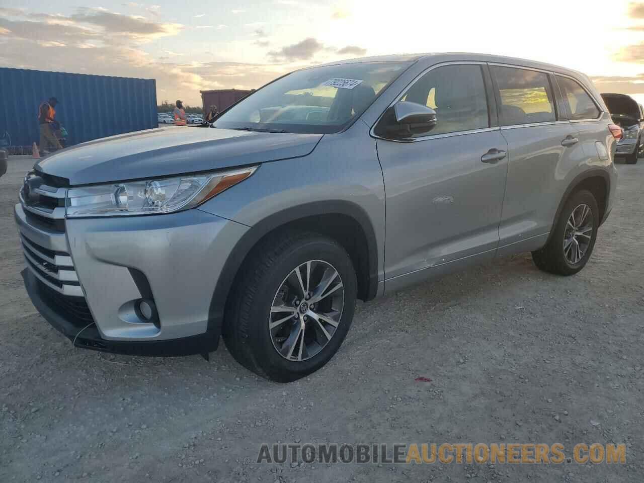 5TDZZRFH4HS194166 TOYOTA HIGHLANDER 2017