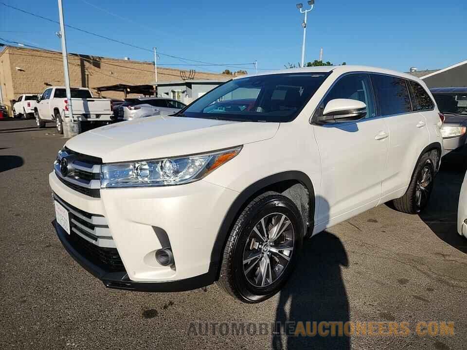 5TDZZRFH4HS201570 Toyota Highlander 2017