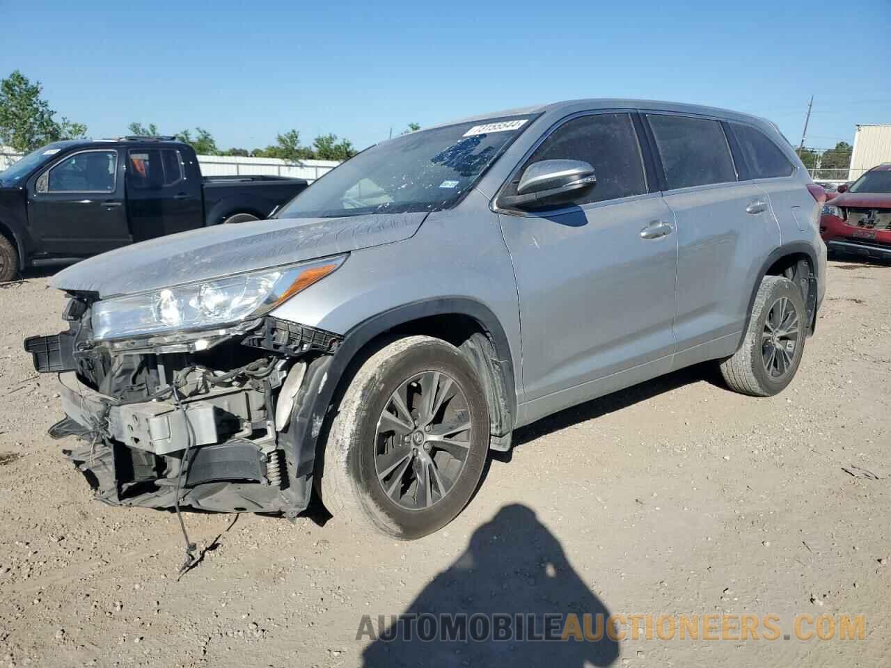 5TDZZRFH4JS237068 TOYOTA HIGHLANDER 2018