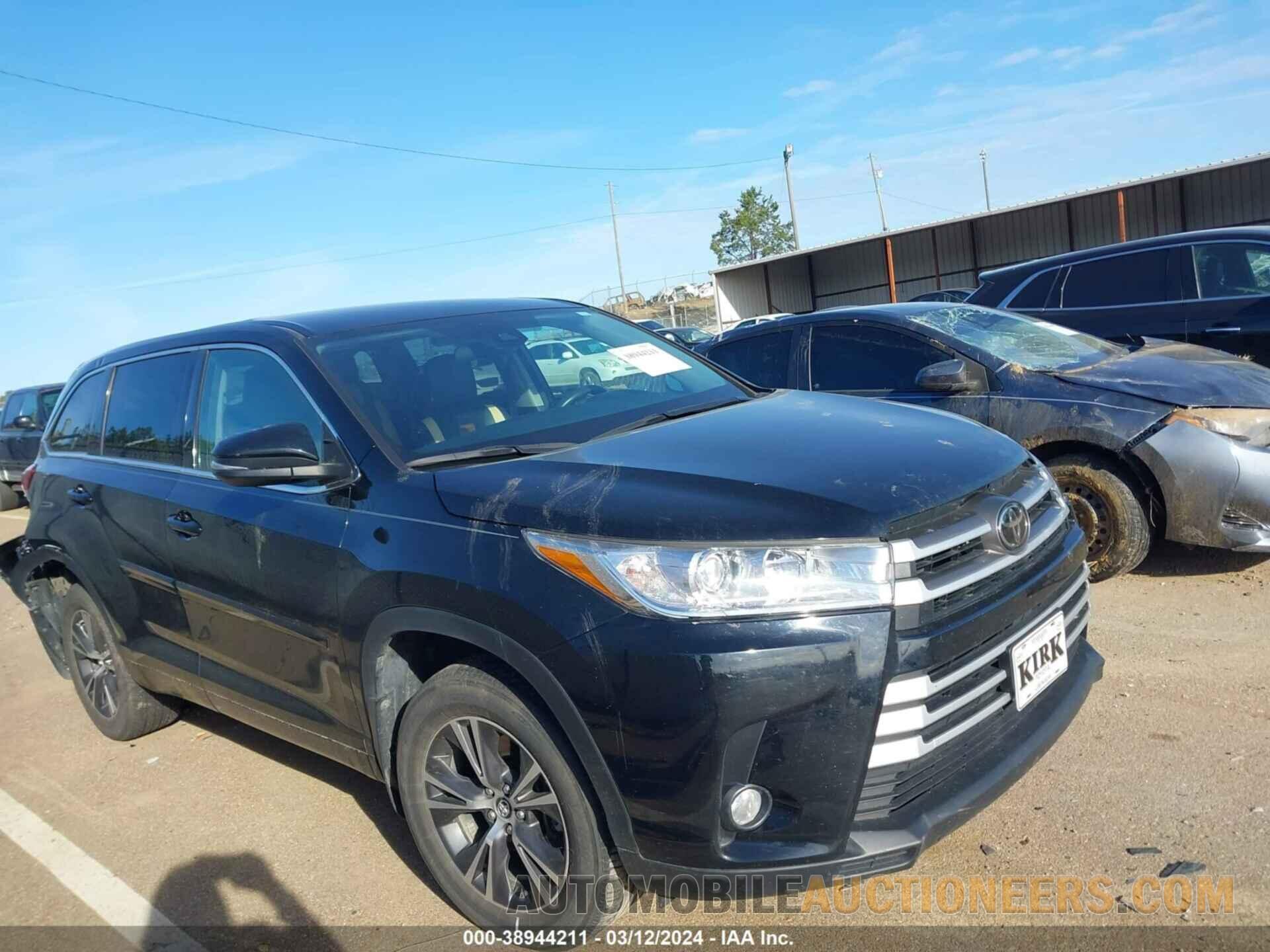 5TDZZRFH4JS245817 TOYOTA HIGHLANDER 2018