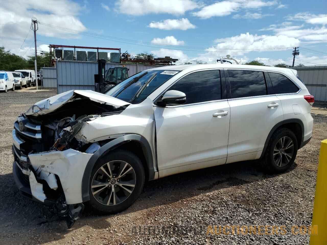 5TDZZRFH4JS256624 TOYOTA HIGHLANDER 2018