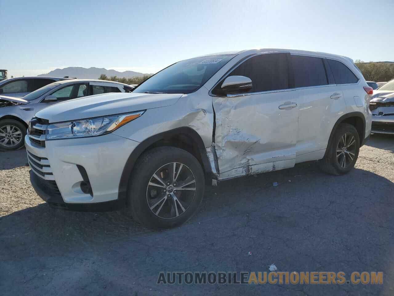 5TDZZRFH4JS287873 TOYOTA HIGHLANDER 2018