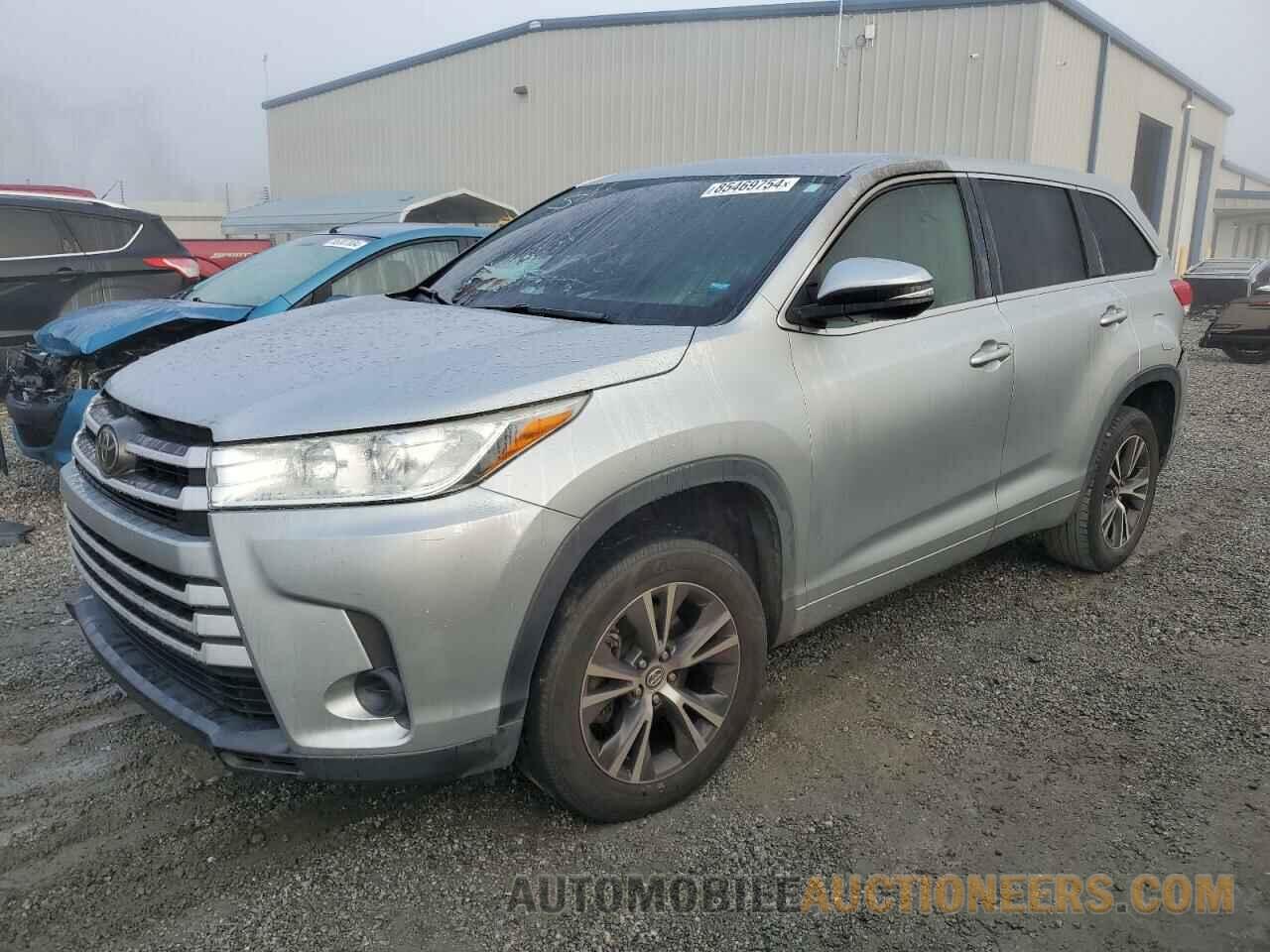 5TDZZRFH5JS258138 TOYOTA HIGHLANDER 2018