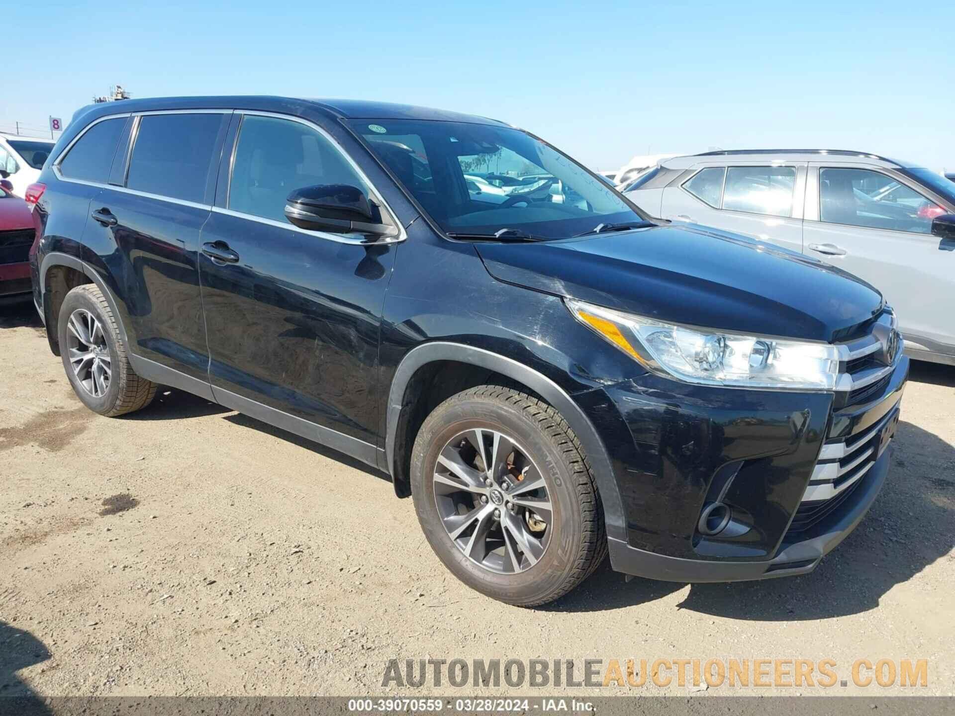 5TDZZRFH6KS300267 TOYOTA HIGHLANDER 2019