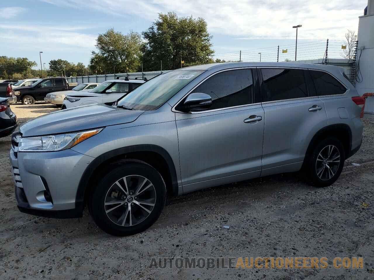 5TDZZRFH7JS275569 TOYOTA HIGHLANDER 2018