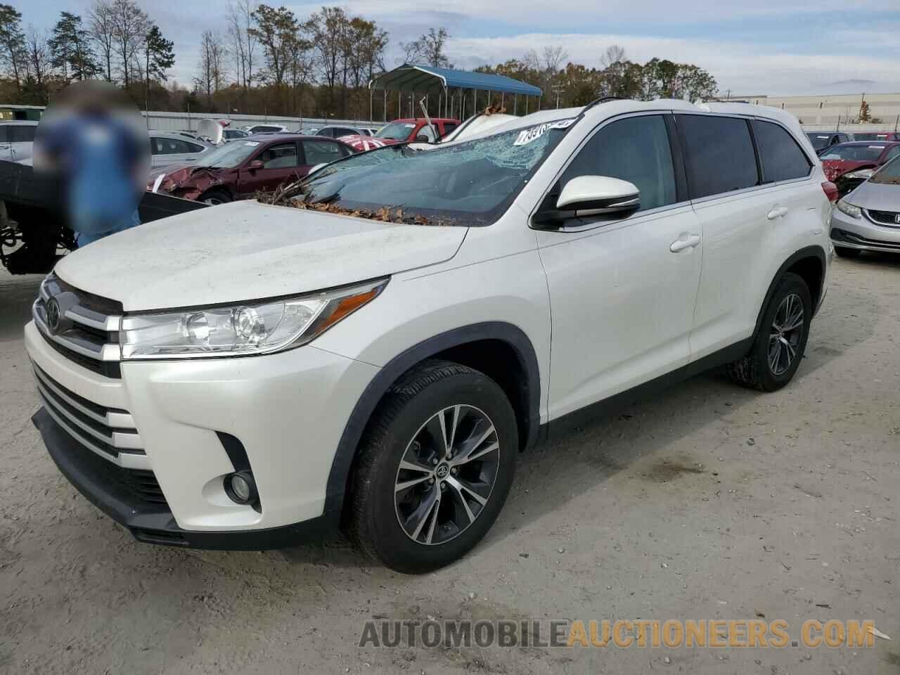 5TDZZRFH7KS356167 TOYOTA HIGHLANDER 2019