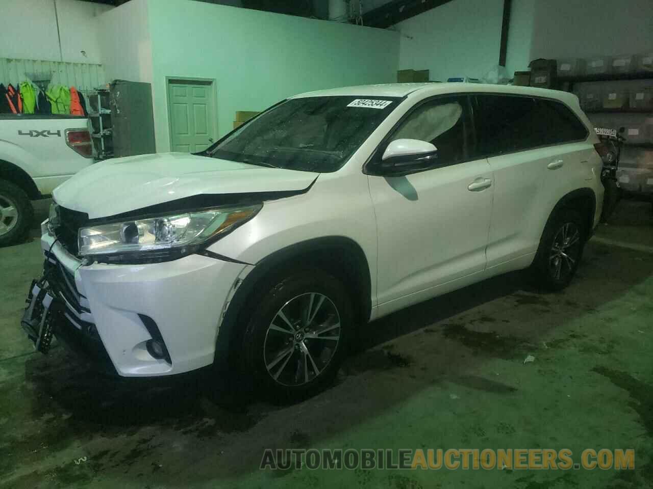 5TDZZRFH8HS205542 TOYOTA HIGHLANDER 2017