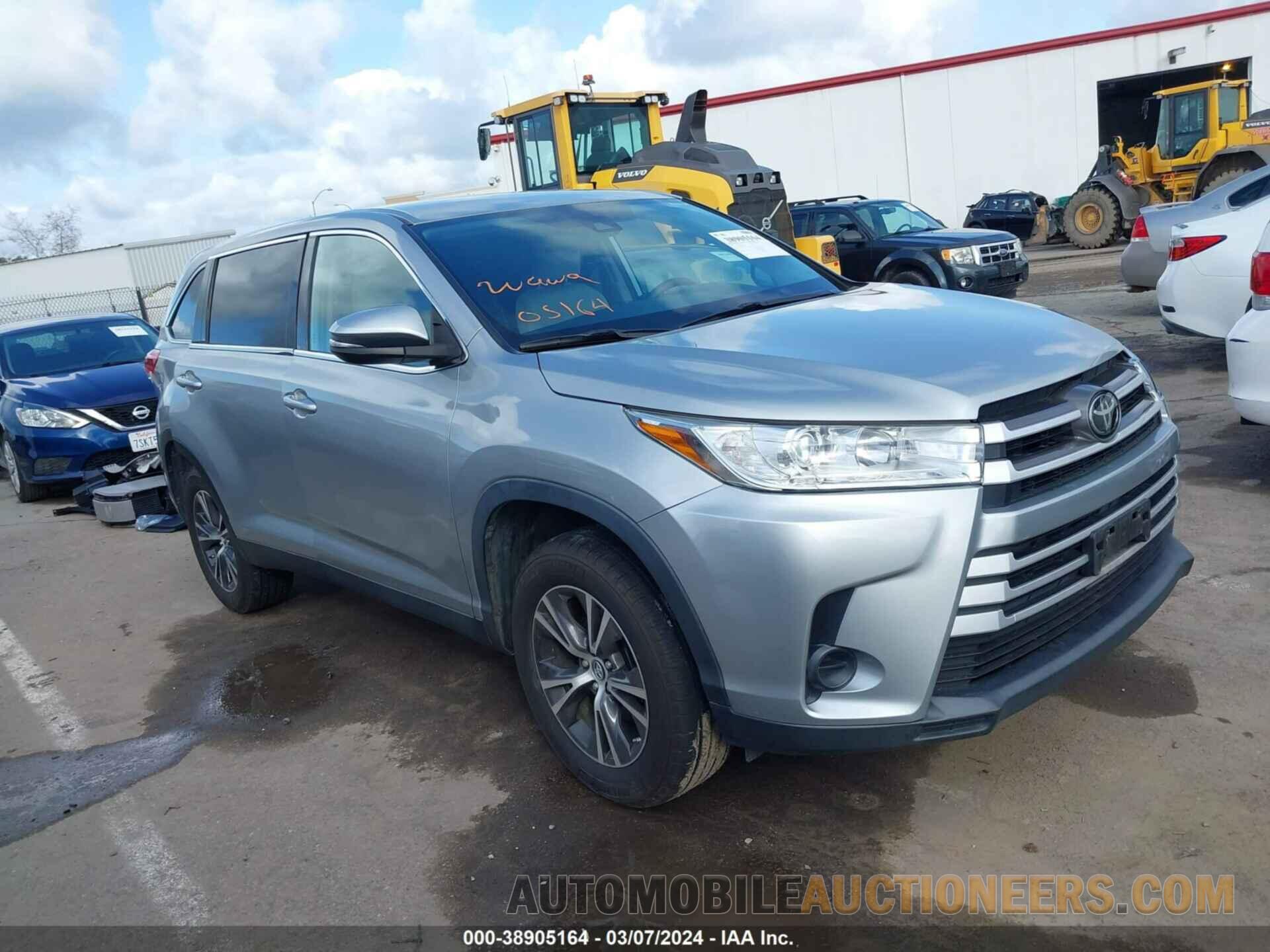 5TDZZRFH8KS294049 TOYOTA HIGHLANDER 2019