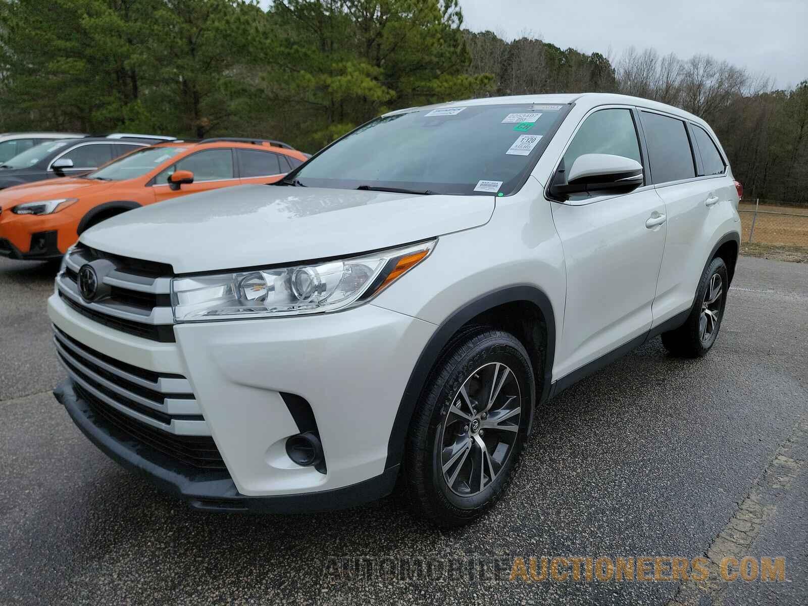 5TDZZRFH8KS304630 Toyota Highlander 2019