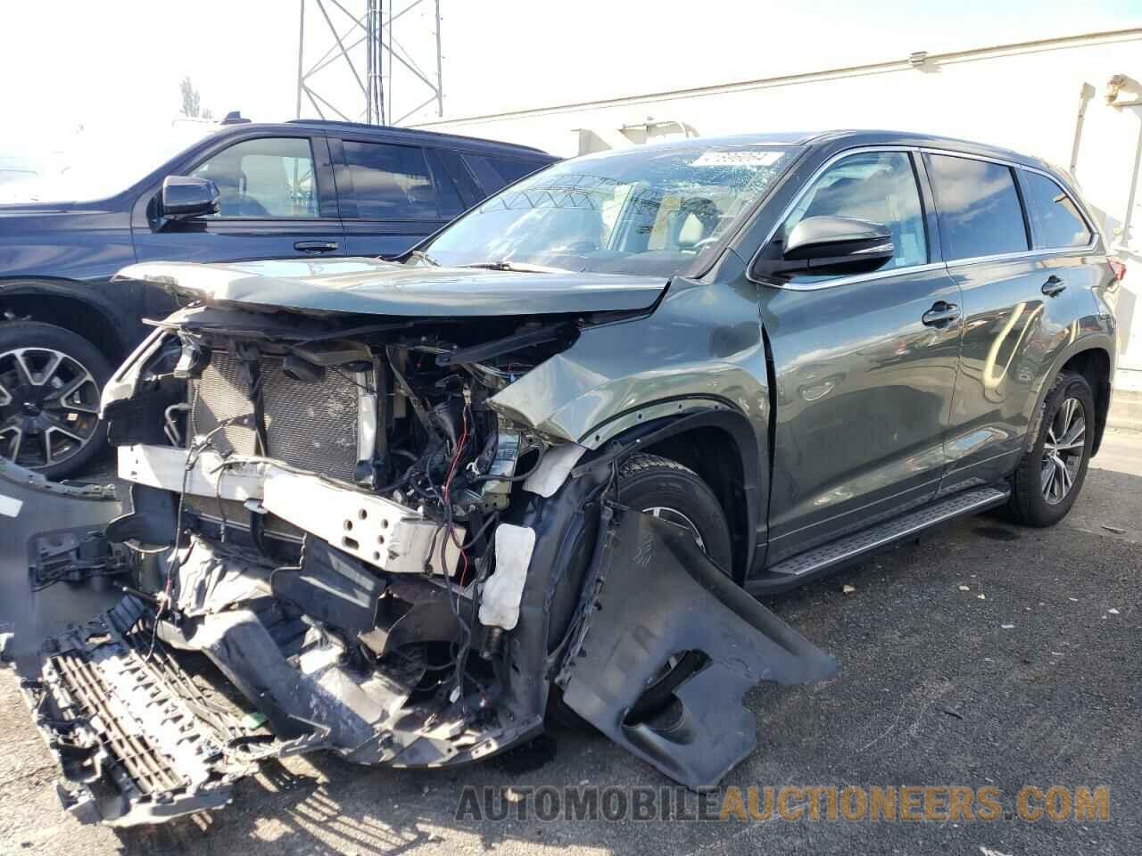 5TDZZRFH9JS280465 TOYOTA HIGHLANDER 2018