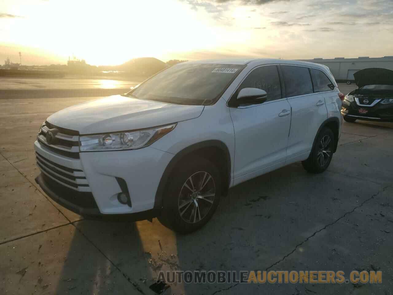 5TDZZRFH9JS281891 TOYOTA HIGHLANDER 2018