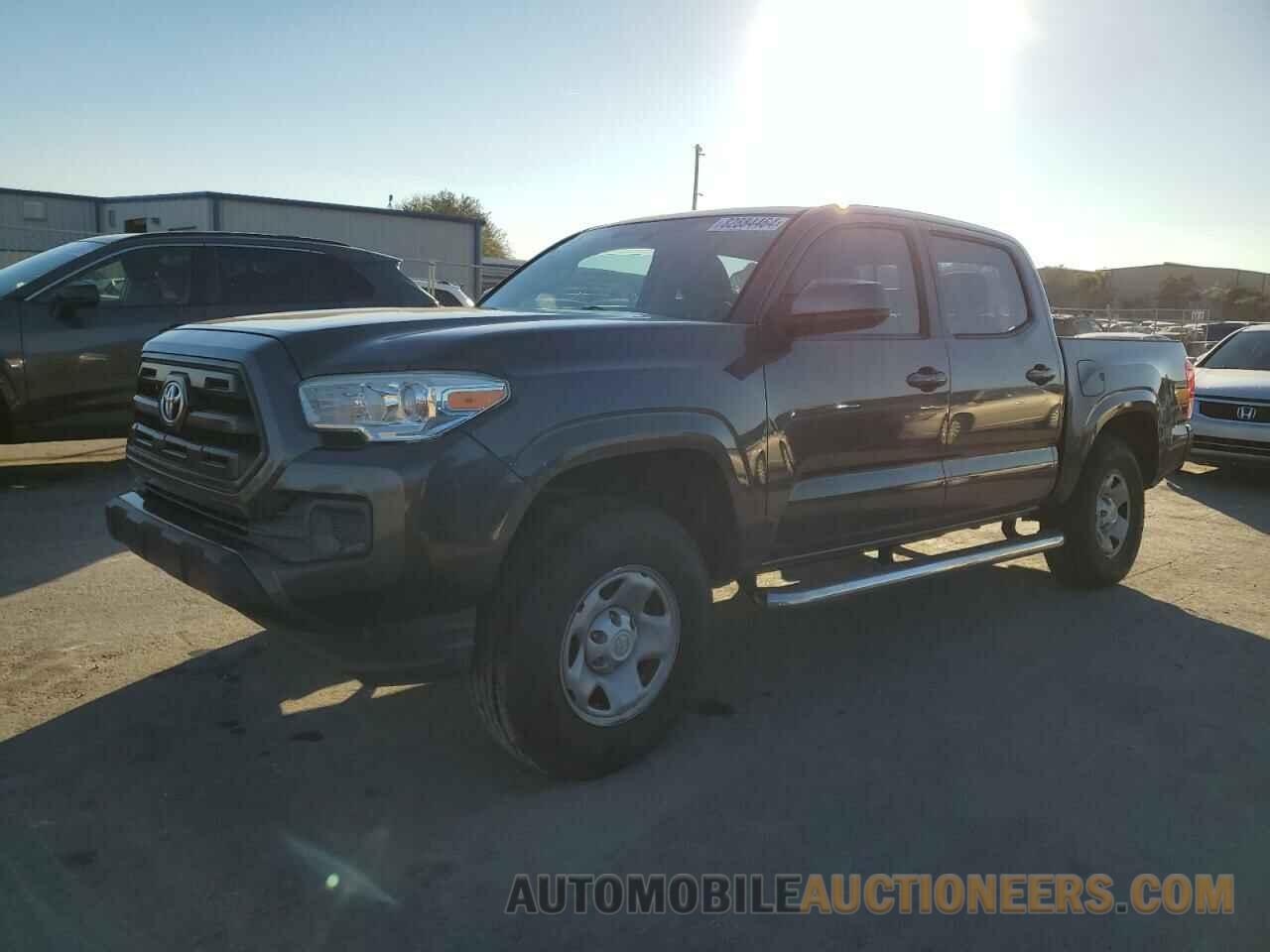 5TFAX5GN2HX081505 TOYOTA TACOMA 2017