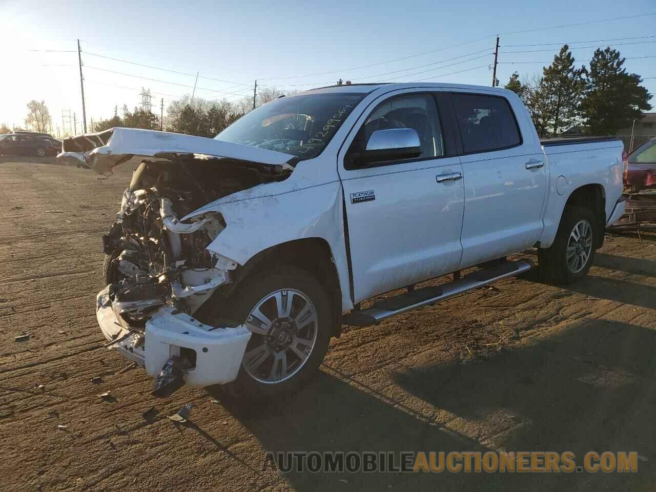 5TFAY5F13JX705393 TOYOTA TUNDRA 2018