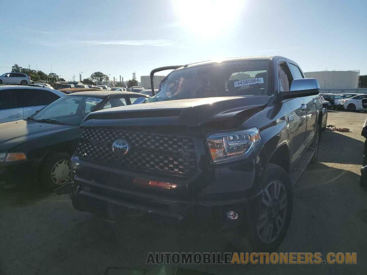 5TFAY5F13JX758479 TOYOTA TUNDRA 2018