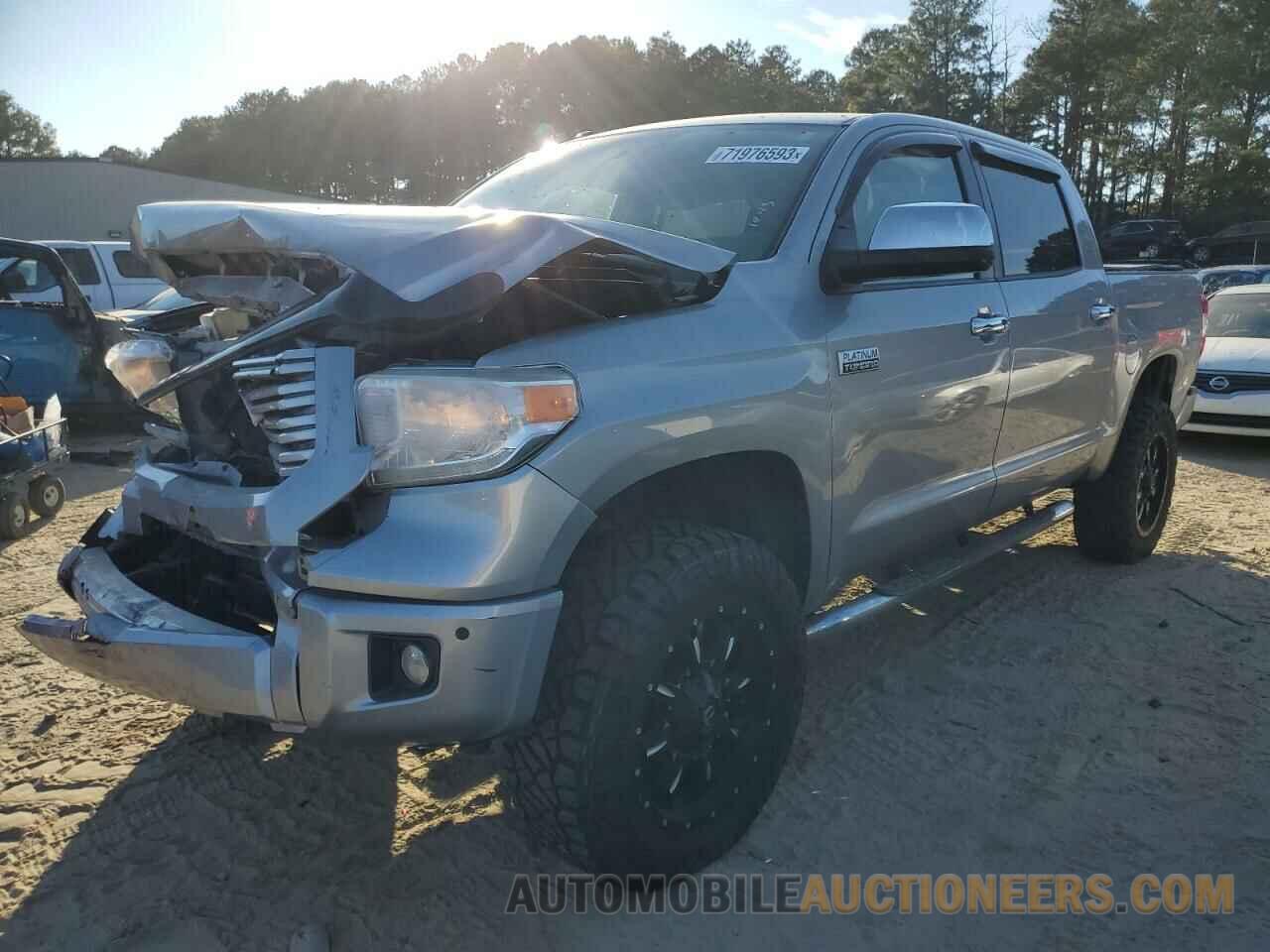 5TFAY5F16GX579300 TOYOTA TUNDRA 2016