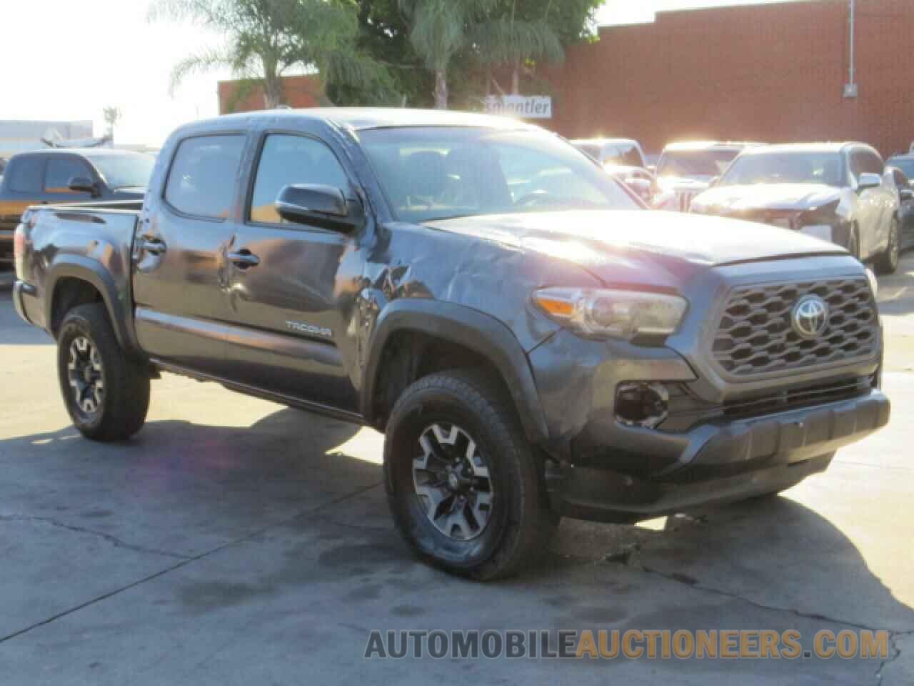 5TFAZ5CN0MX110056 TOYOTA TACOMA 2021