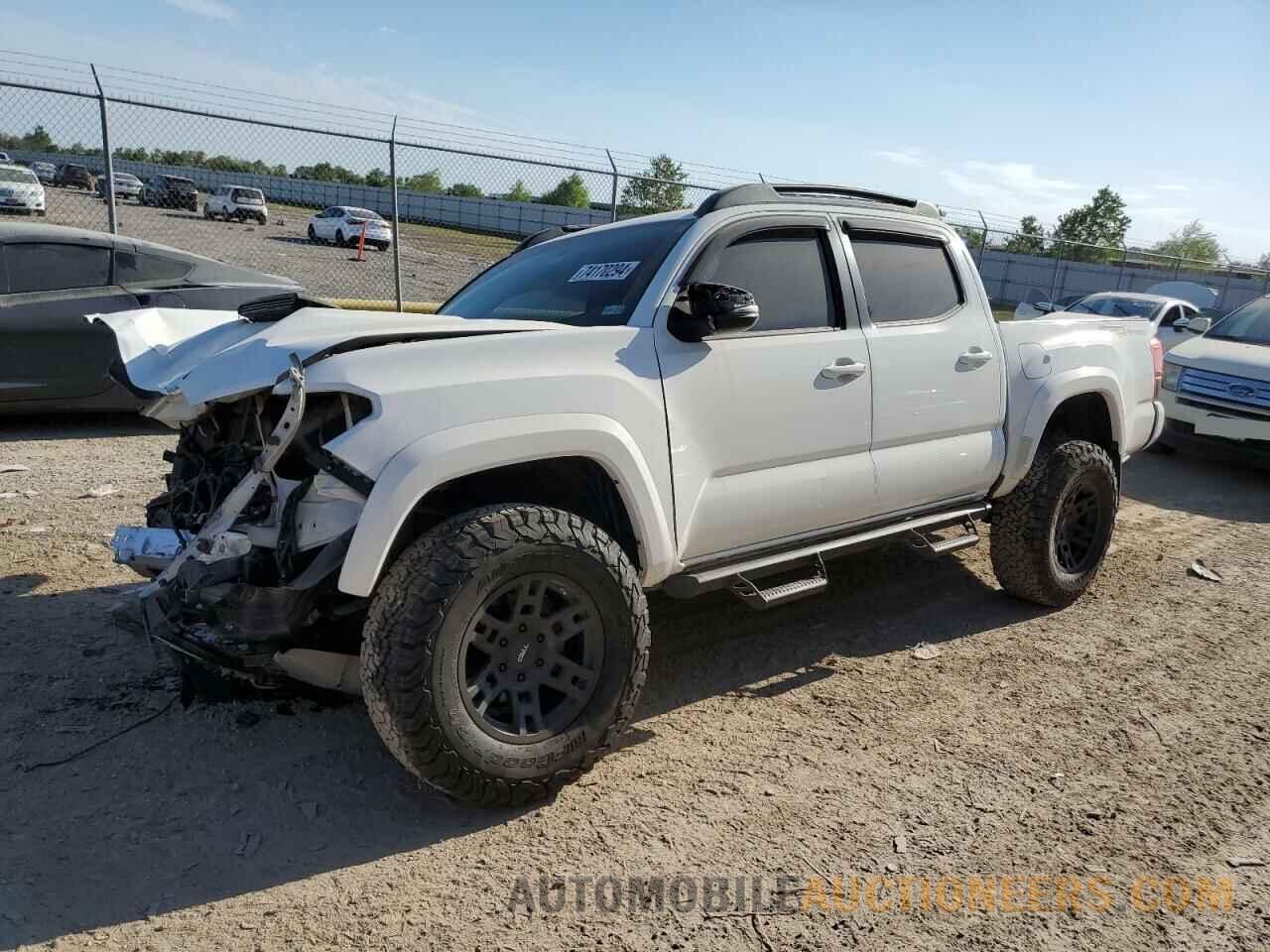 5TFAZ5CN5HX040320 TOYOTA TACOMA 2017