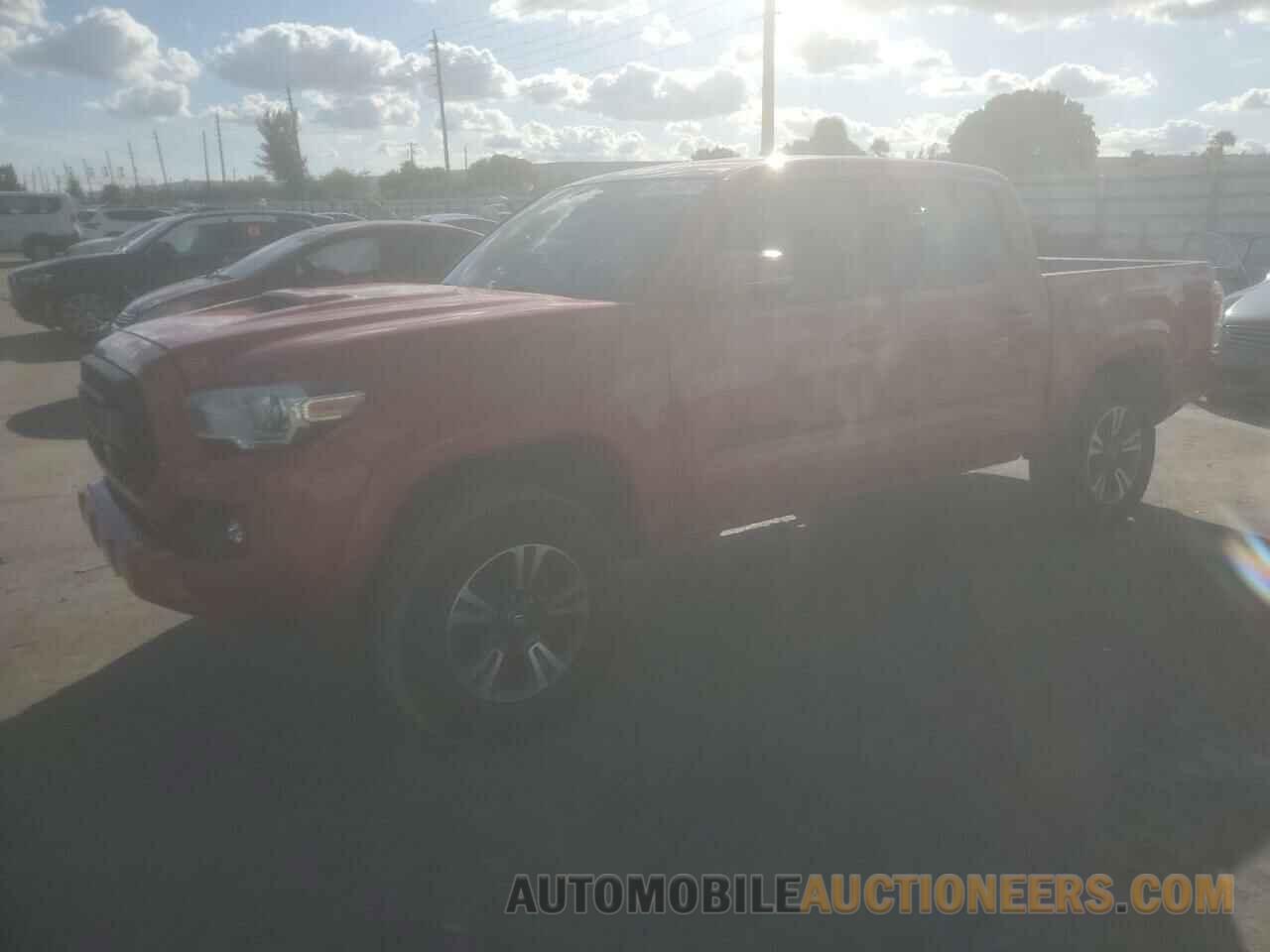 5TFAZ5CN8JX067131 TOYOTA TACOMA 2018