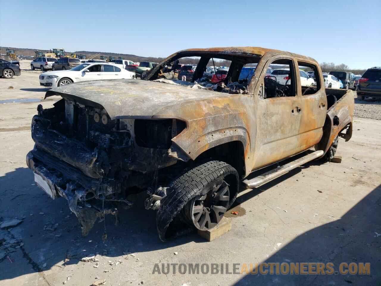 5TFAZ5CNXHX040409 TOYOTA TACOMA 2017