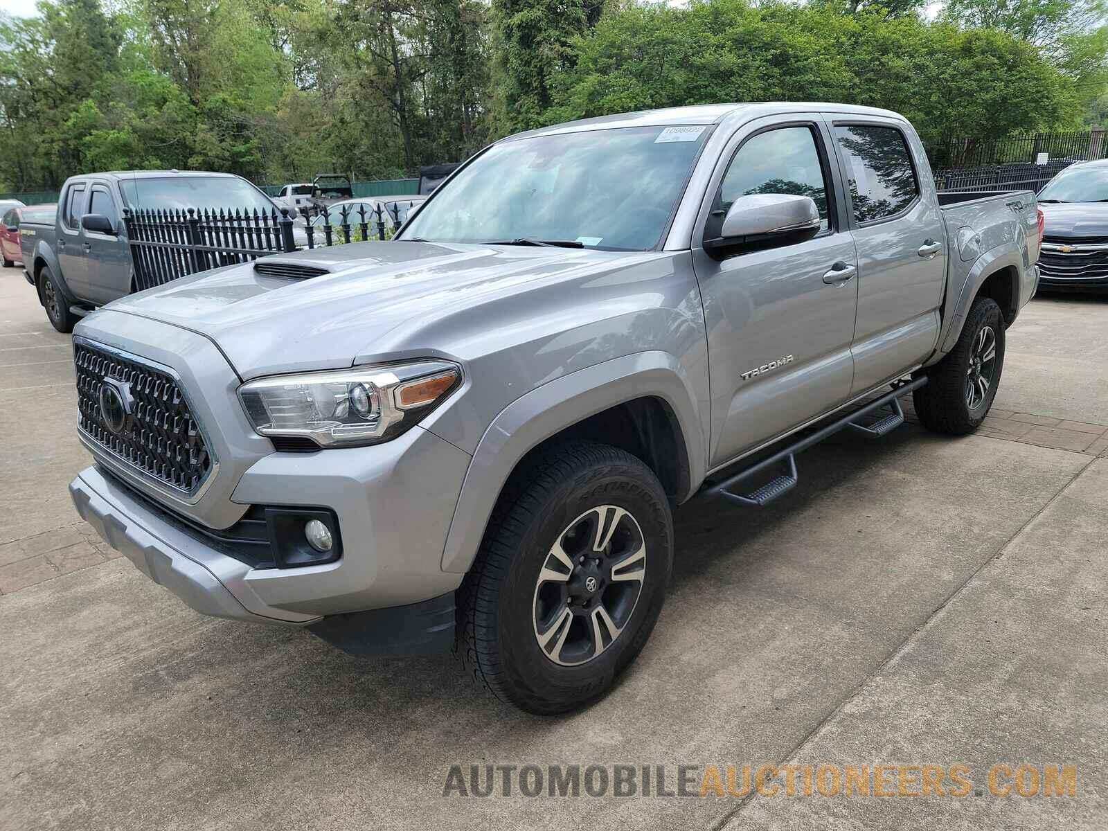 5TFAZ5CNXJX070614 Toyota Tacoma 2018