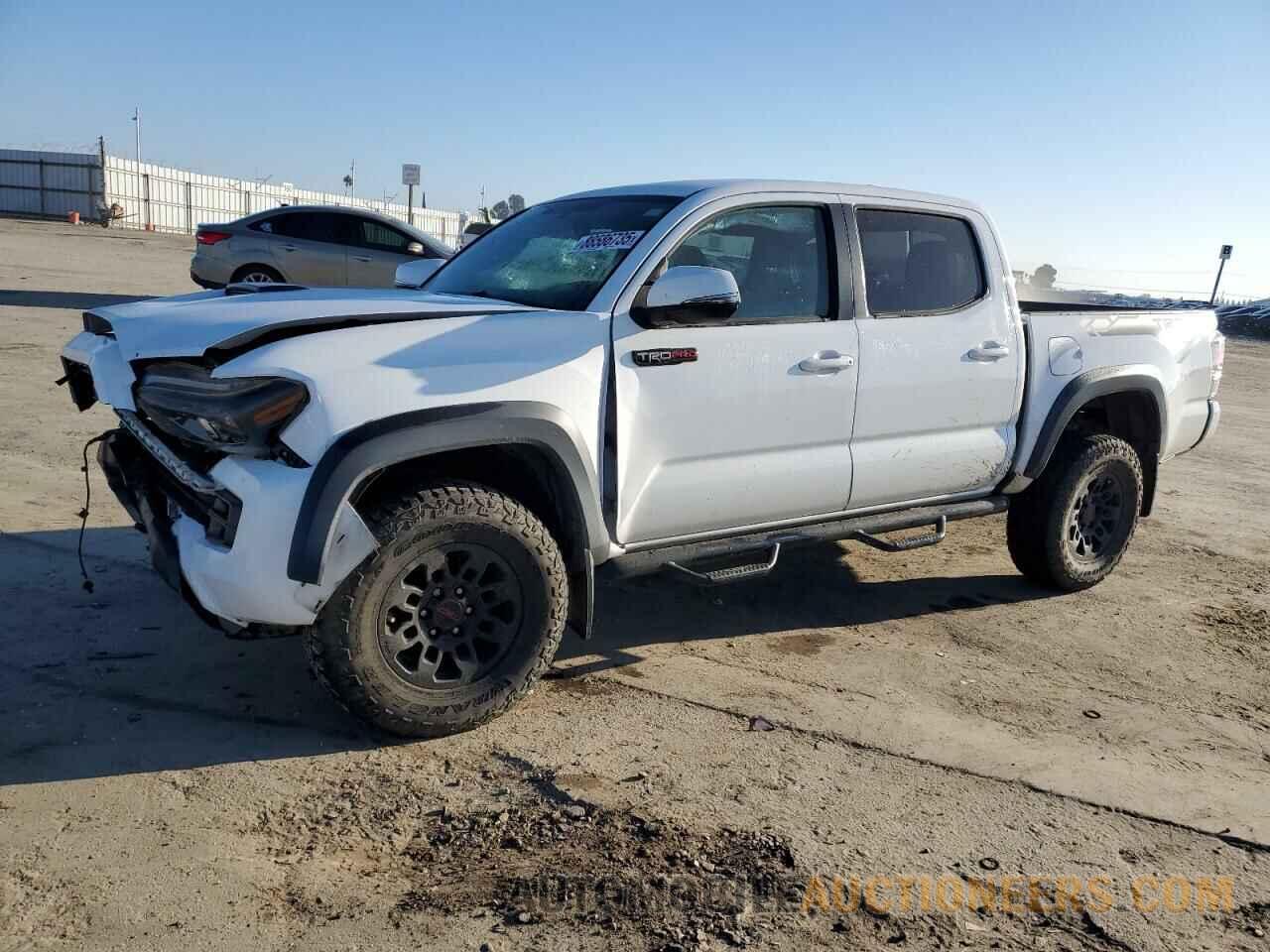 5TFCZ5AN1HX083208 TOYOTA TACOMA 2017