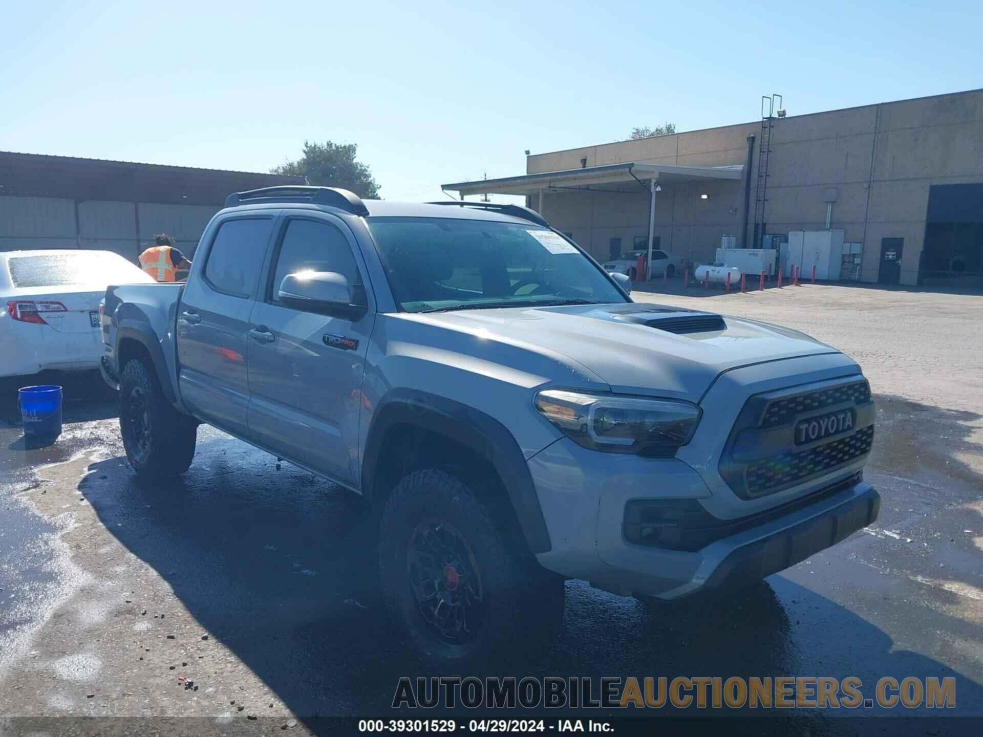 5TFCZ5AN2HX092807 TOYOTA TACOMA 2017