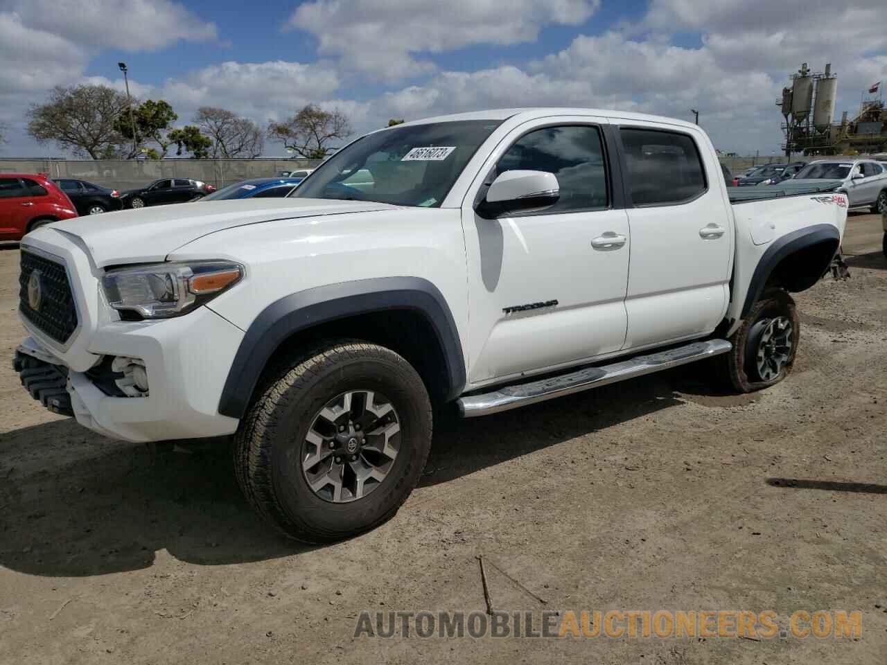 5TFCZ5AN2JX122023 TOYOTA TACOMA 2018