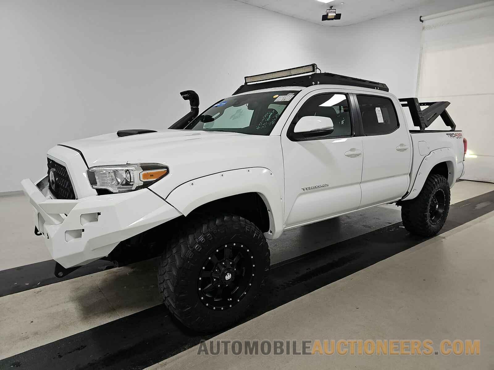 5TFCZ5AN2JX123091 Toyota Tacoma 2018