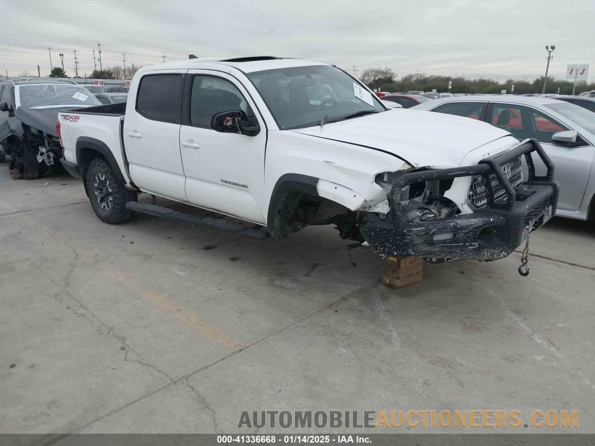 5TFCZ5AN3HX109338 TOYOTA TACOMA 2017