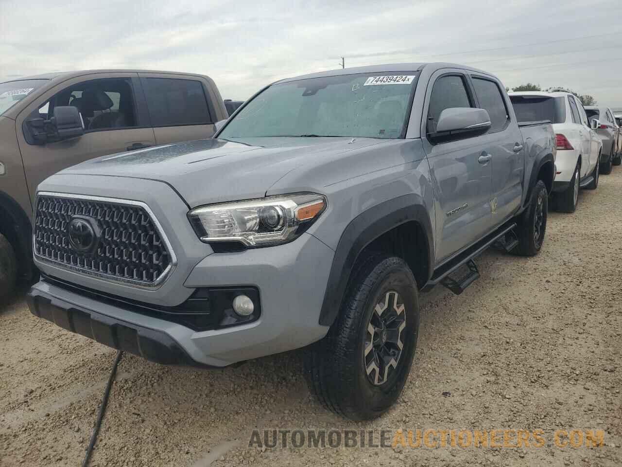 5TFCZ5AN3JX156097 TOYOTA TACOMA 2018