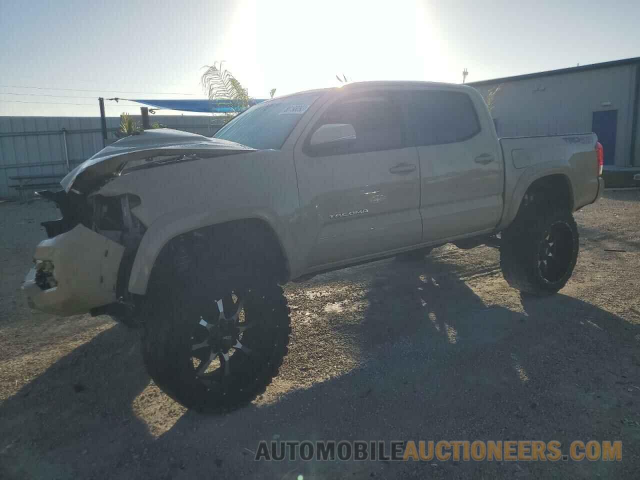 5TFCZ5AN4HX105072 TOYOTA TACOMA 2017