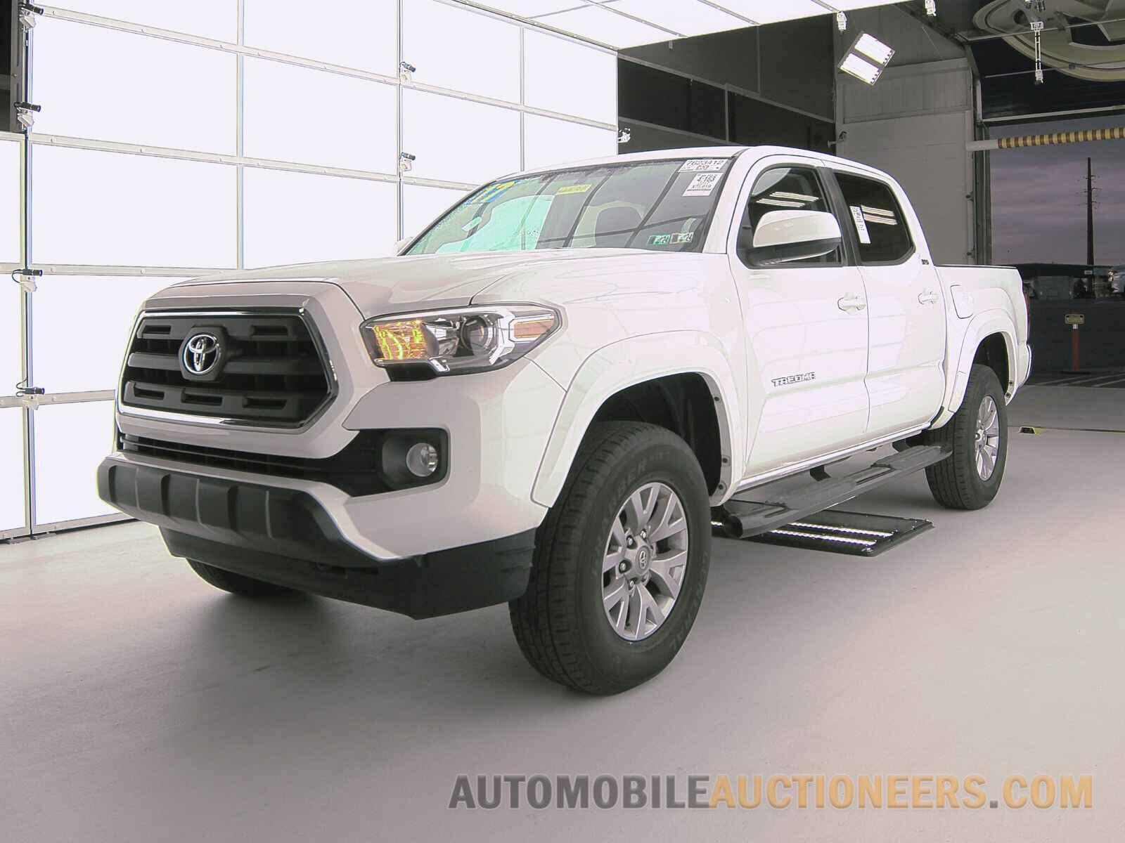 5TFCZ5AN5HX047831 Toyota Tacoma 2017