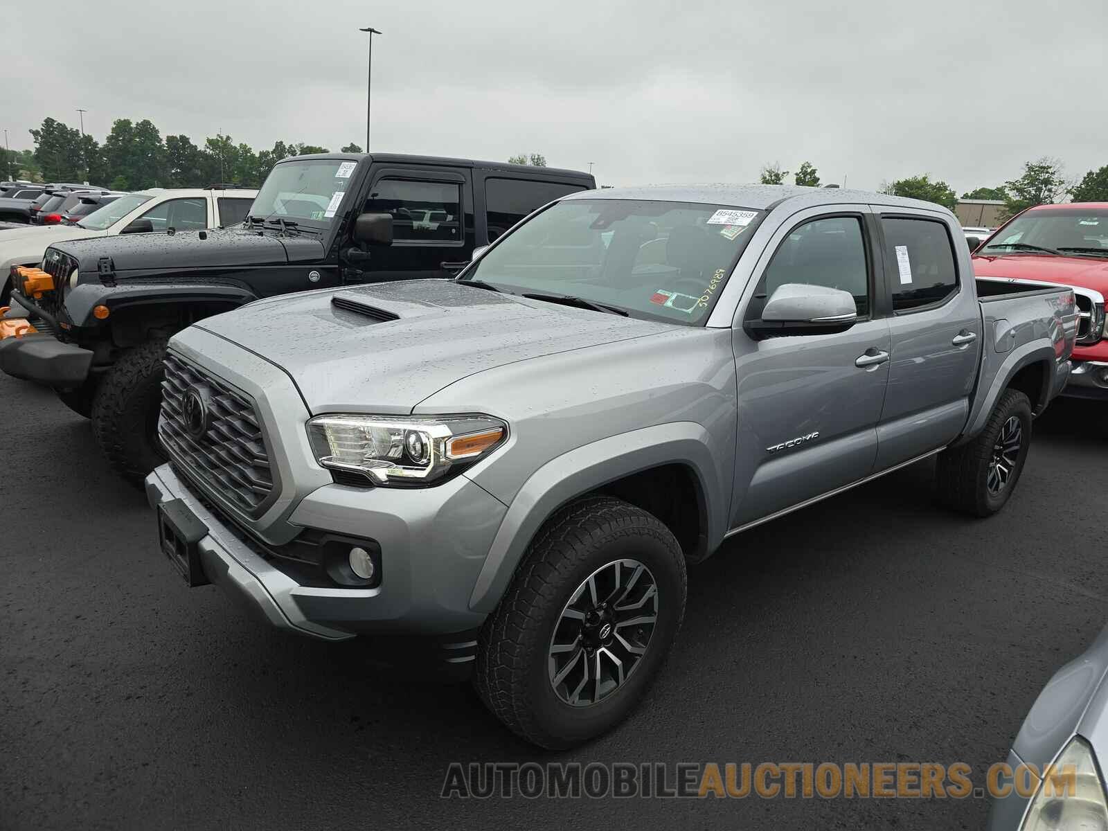 5TFCZ5AN6LX240725 Toyota Tacoma 2020