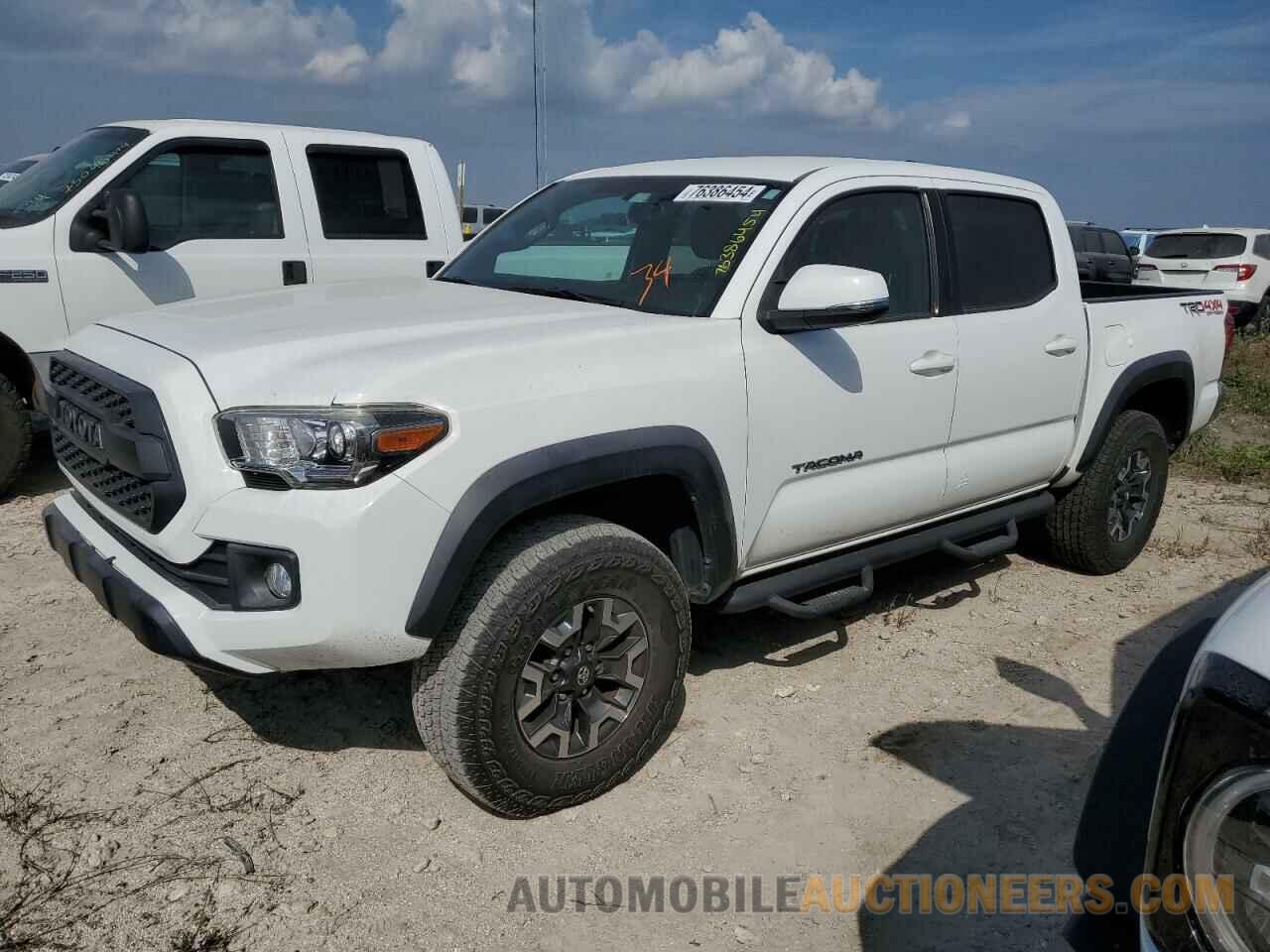 5TFCZ5AN7HX119189 TOYOTA TACOMA 2017